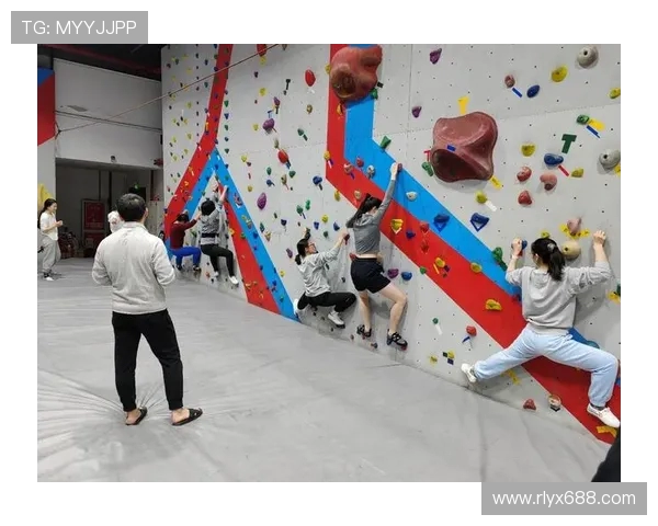 极限运动联赛回顾北京攀岩队展现力量与技巧的完美结合