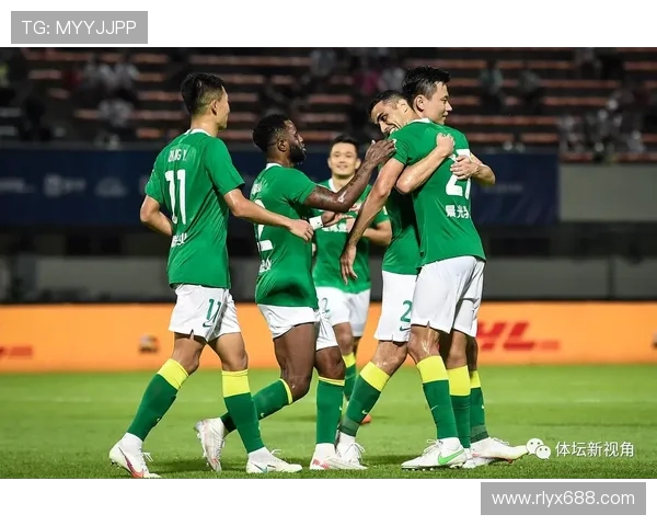 深圳极限运动队在世界攀岩锦标赛中以94分领跑积分榜展现强劲实力