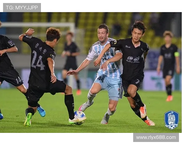 蔚山现代与首尔直播对决精彩回顾及赛前分析全方位解读 蔚山现代与首尔直播对决精彩回顾及赛前分析全方位解读